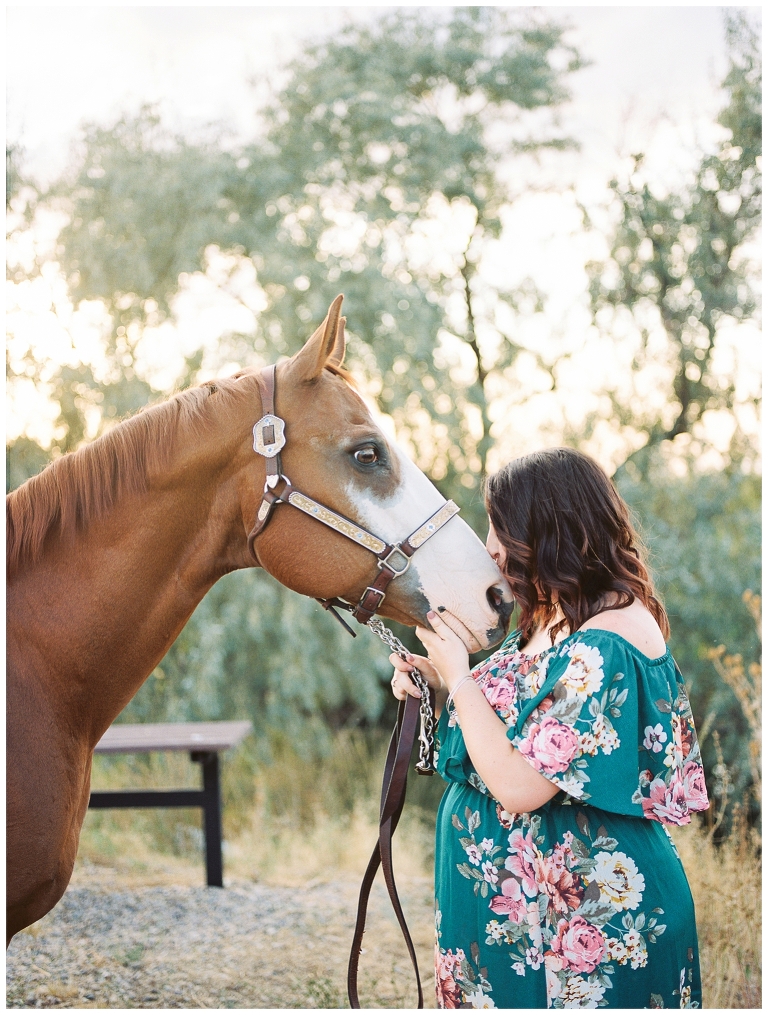 Maternity Photos || Casey James Photography