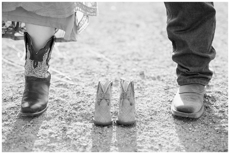 Maternity Photos || Casey James Photography