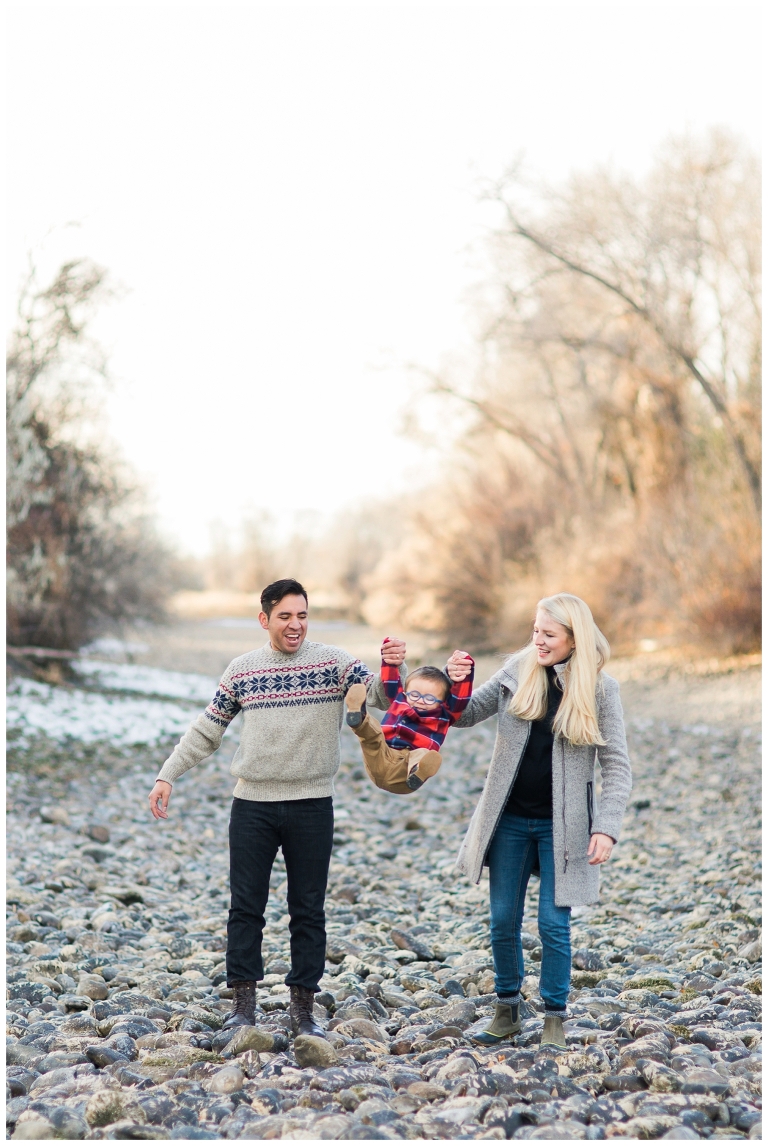 Family Pictures with Dog || Casey James Photography